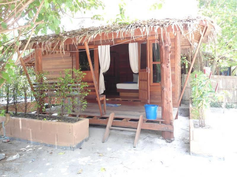 Zanom Sunrise Beach Resort Koh Lipe Exteriör bild
