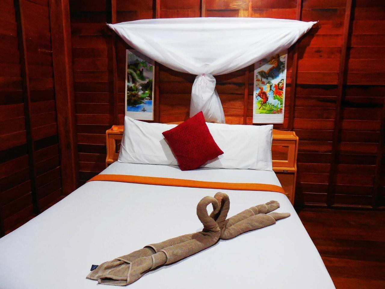 Zanom Sunrise Beach Resort Koh Lipe Exteriör bild