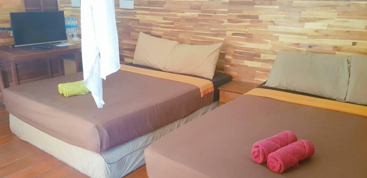 Zanom Sunrise Beach Resort Koh Lipe Exteriör bild